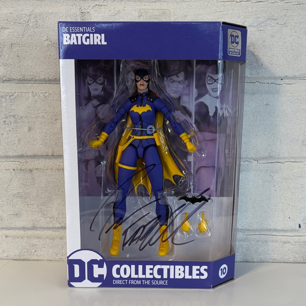 DC ESSENTIALS BATGIRL #10  Direct from the source.